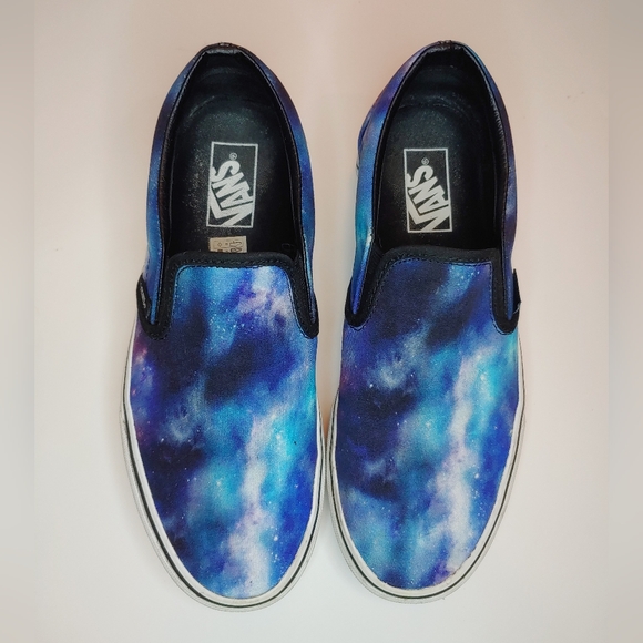 Van's women's size 9 Galaxy print slip ons - Picture 2 of 4